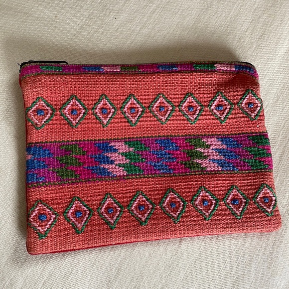 Small embroidered pouch - Picture 1 of 3